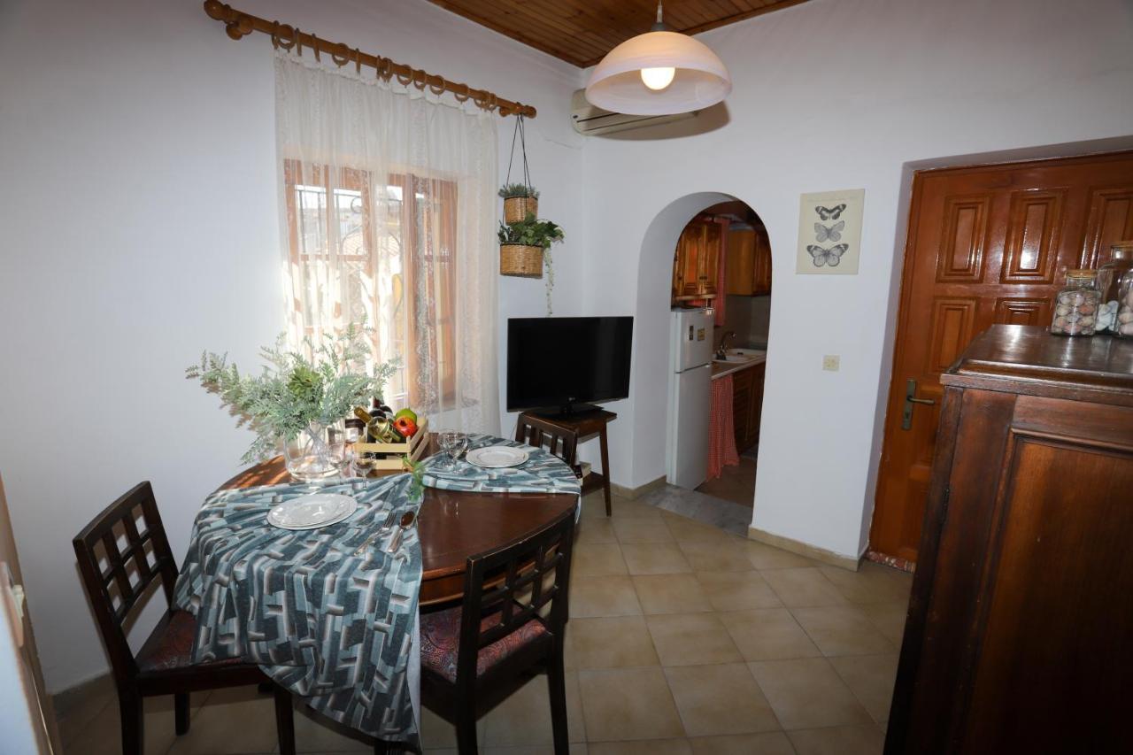 Family House At Corfu Town Daire Dış mekan fotoğraf